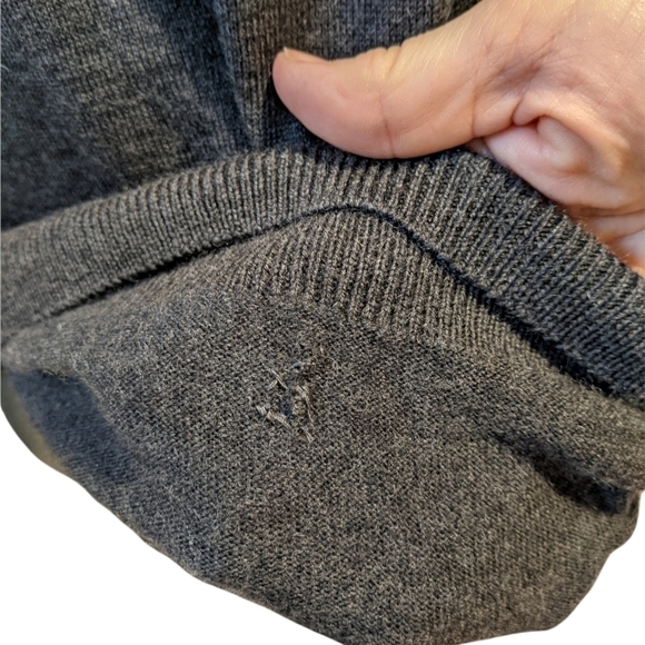 SIMONS merino wool argyle grey sweater large **Defect ** - Picture 6 of 6